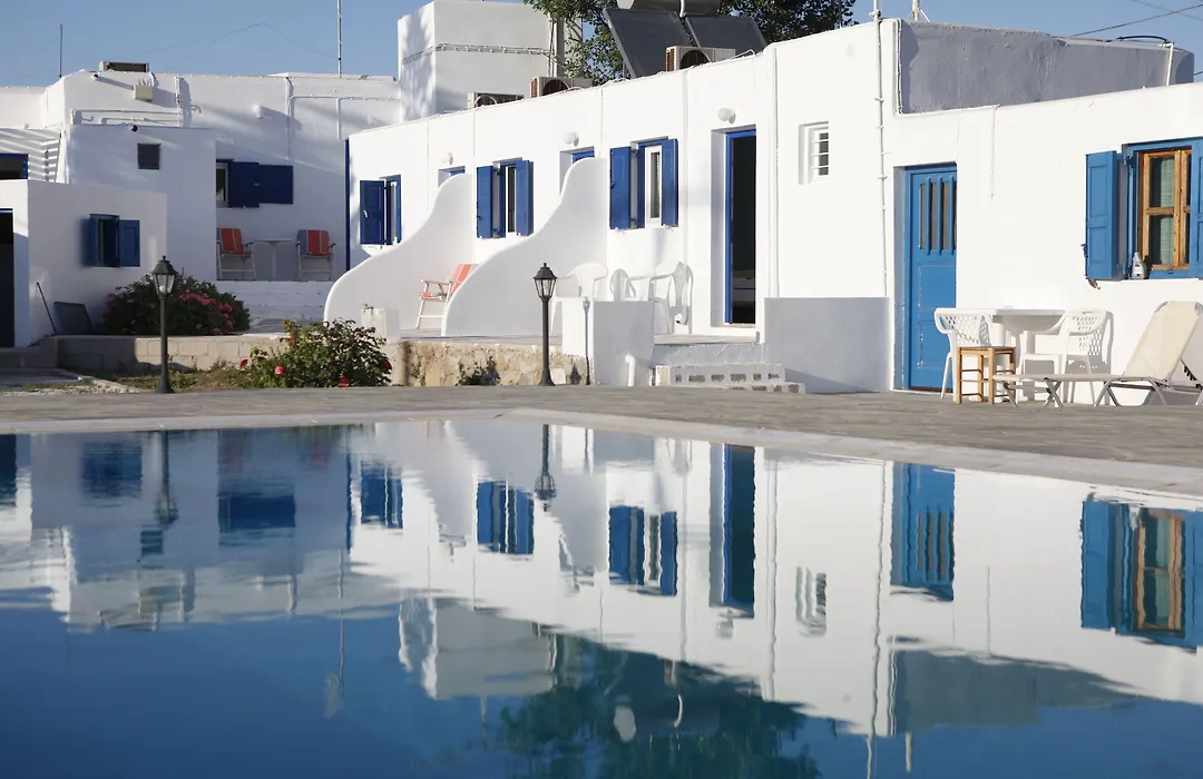Nikos Rooms-1